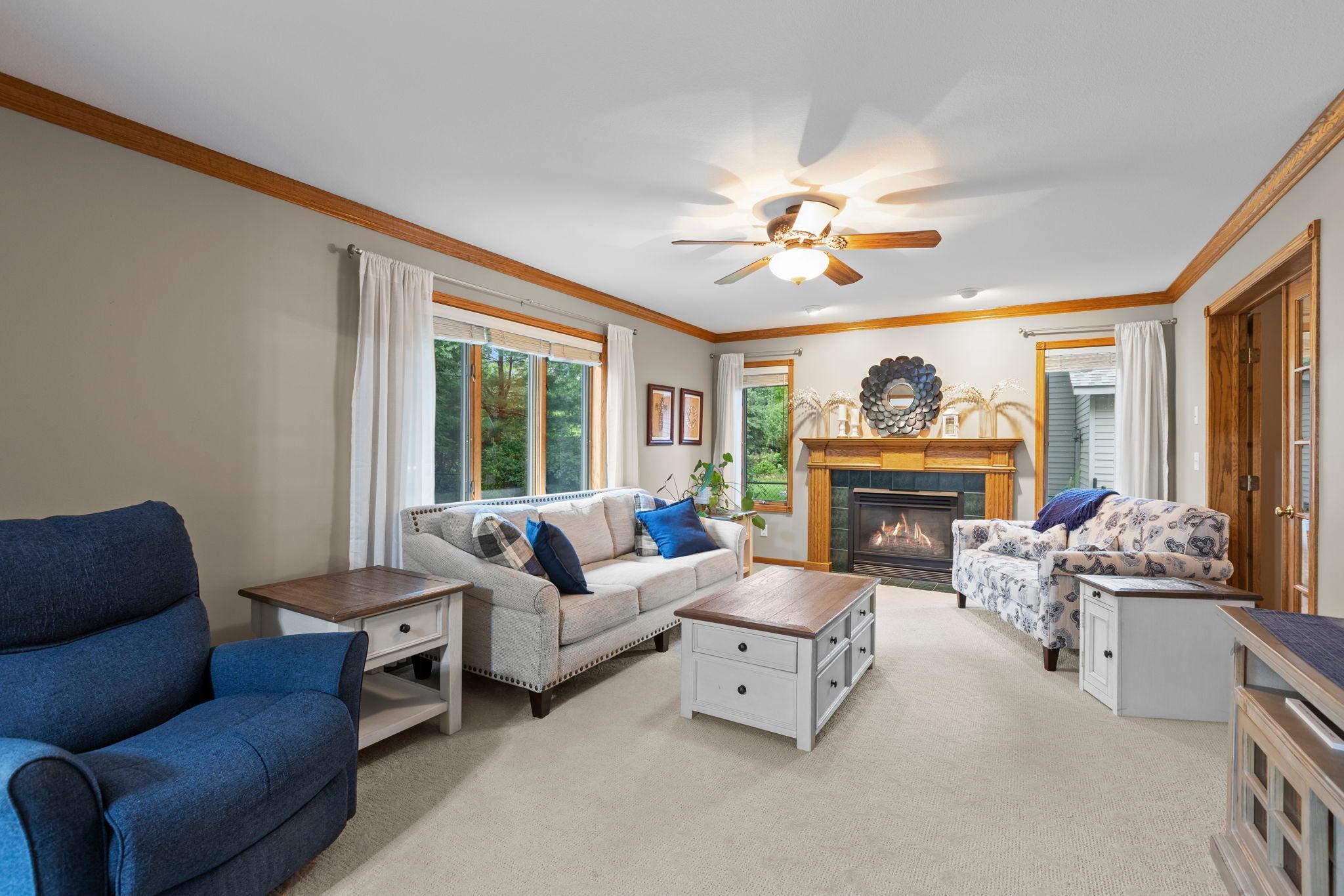 15-web-or-mls-2215 7th Ave S-90.jpg
