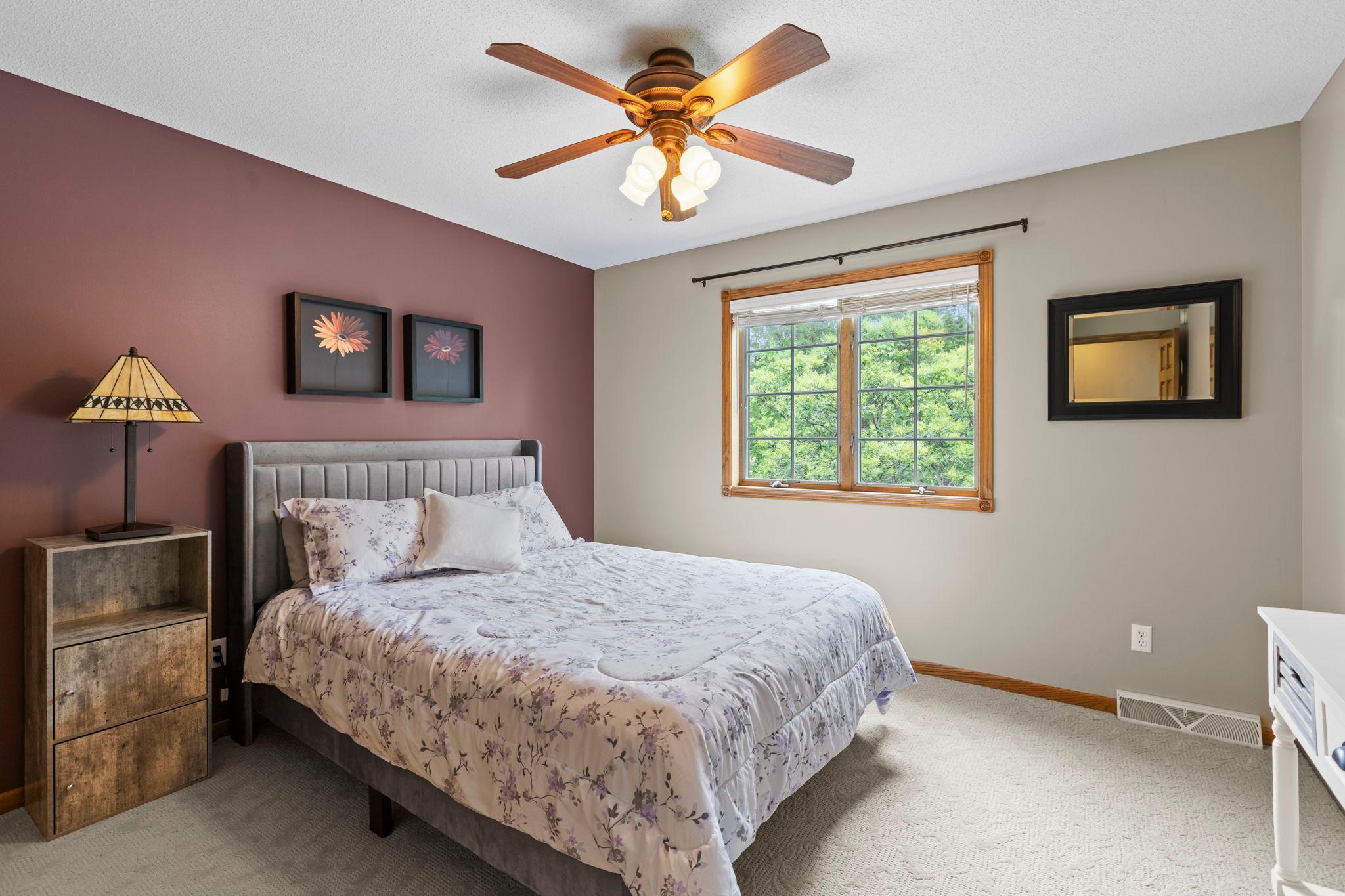 45-web-or-mls-2215 7th Ave S-324.jpg