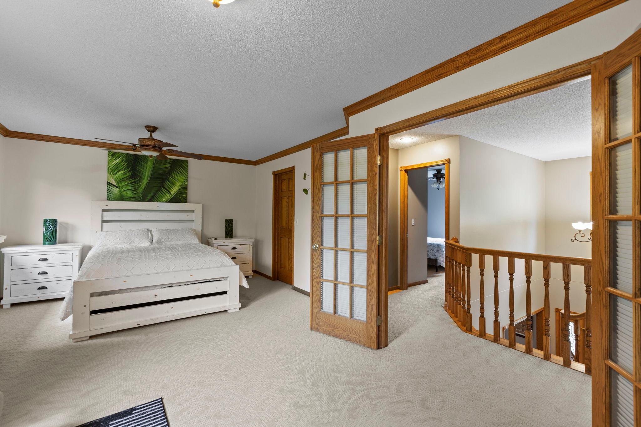 32-web-or-mls-2215 7th Ave S-259.jpg