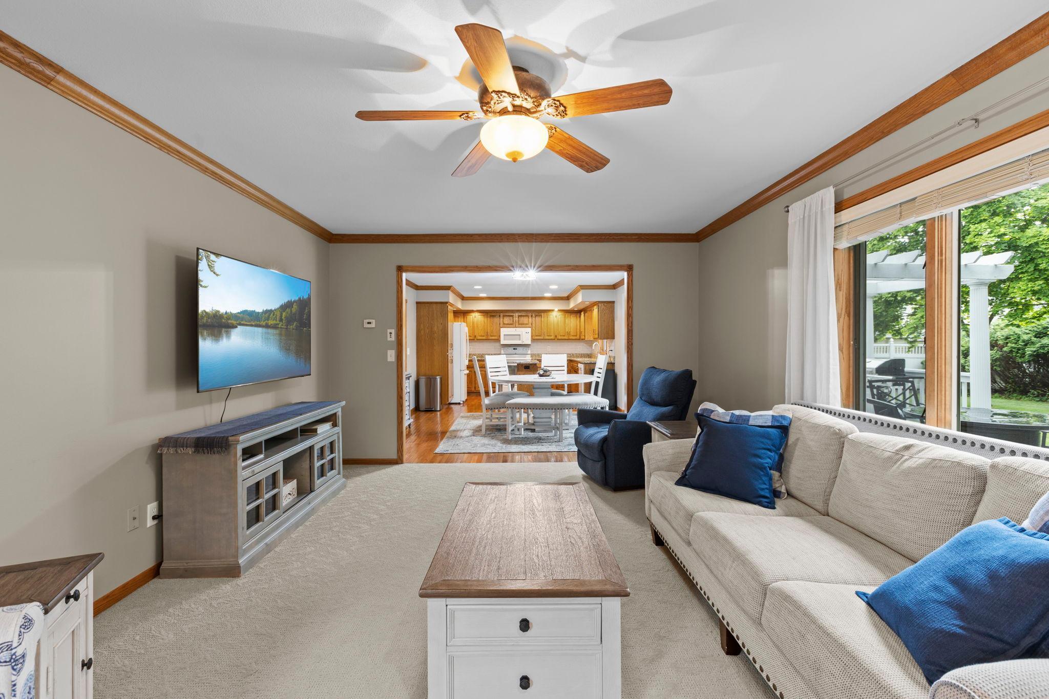 16-web-or-mls-2215 7th Ave S-95.jpg