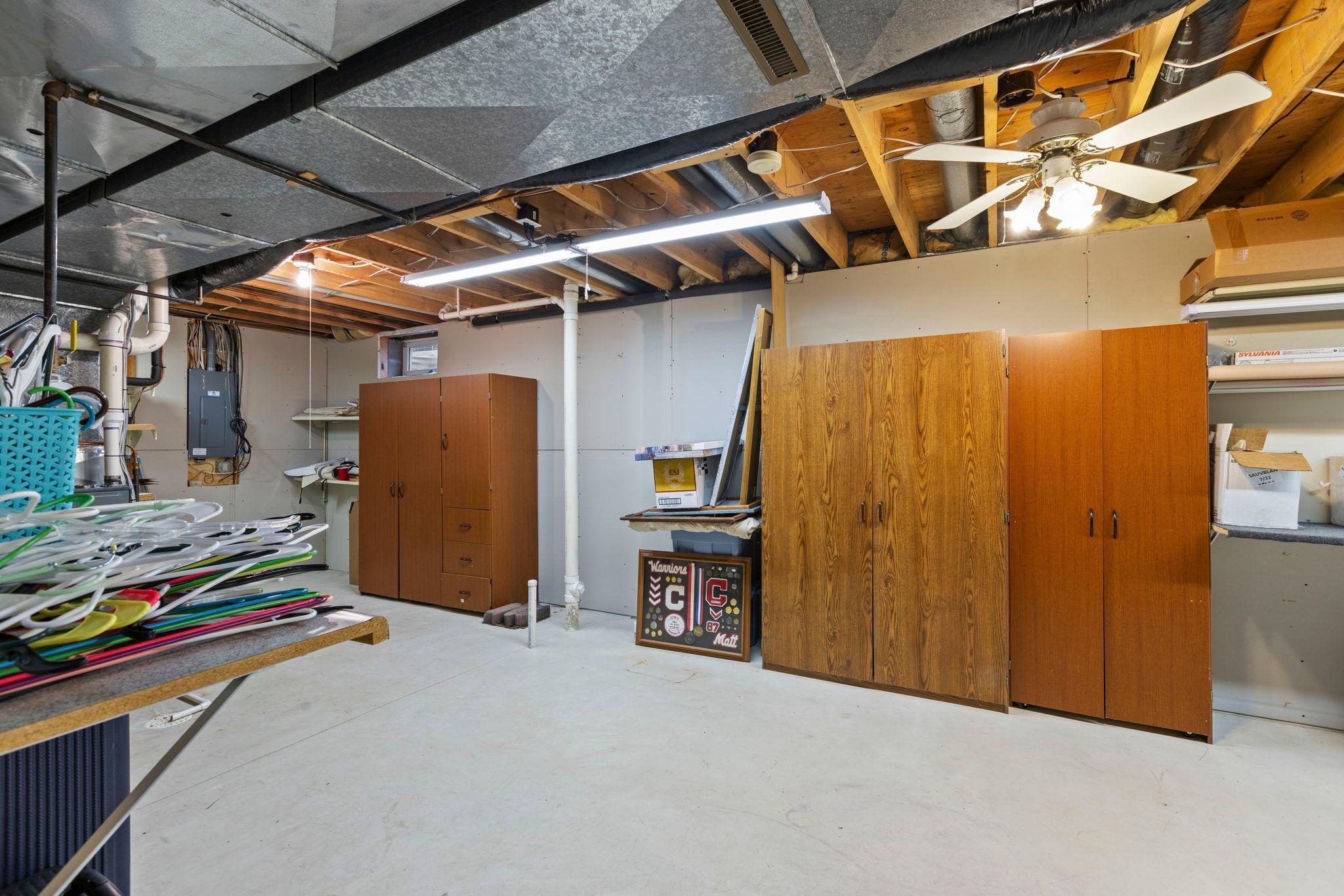 50-web-or-mls-2215 7th Ave S-204.jpg