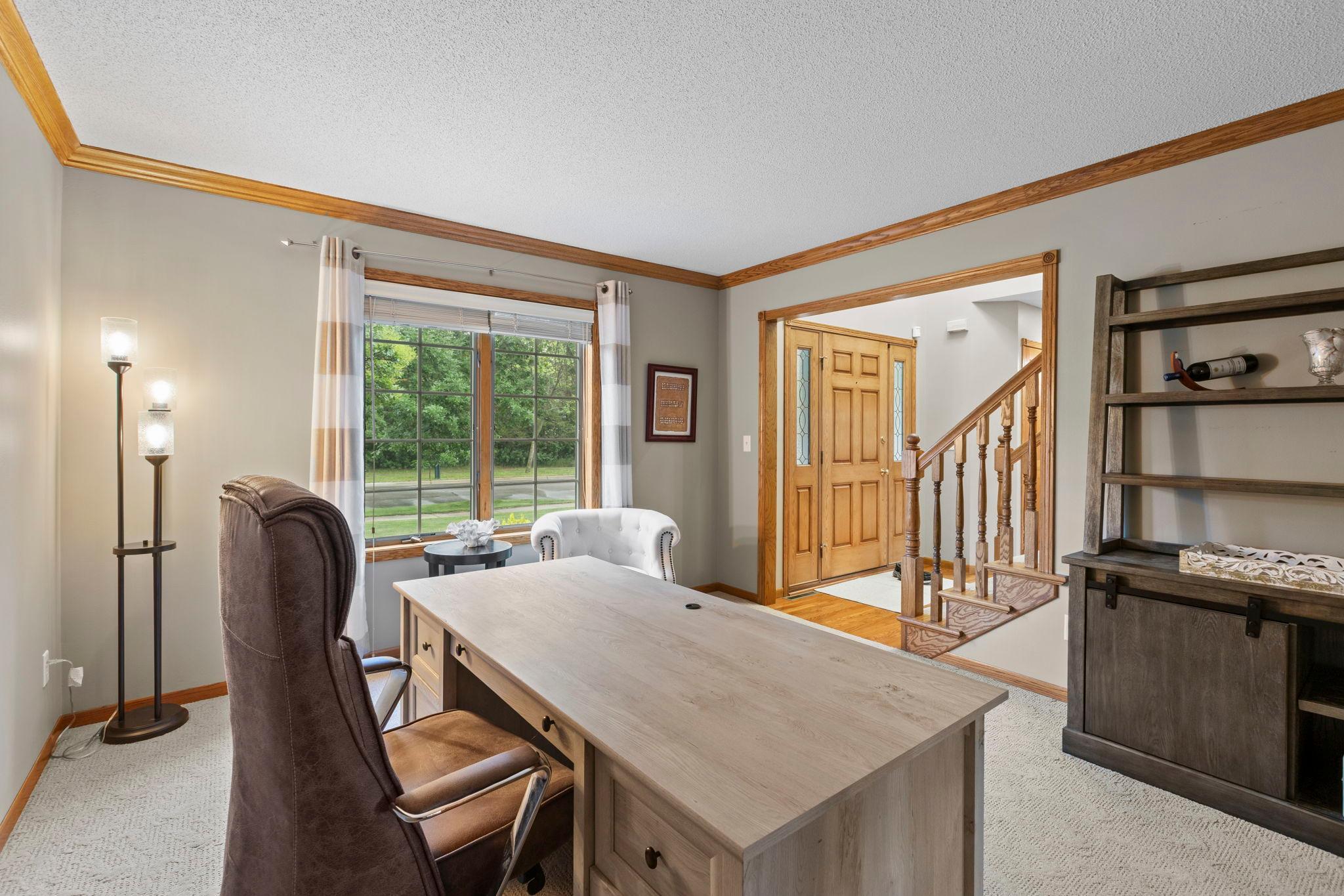 6-web-or-mls-2215 7th Ave S-30.jpg
