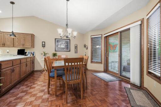 7017 Edenvale Boulevard, Eden Prairie, MN 55346