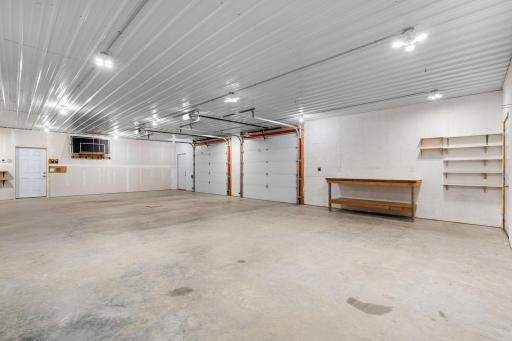 Extra deep garage, an absolute dream!