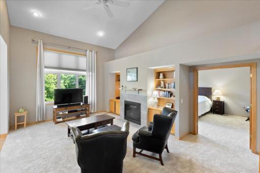 10548 Spyglass Drive, Eden Prairie, MN 55347