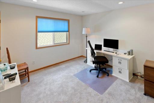 10548 Spyglass Drive, Eden Prairie, MN 55347
