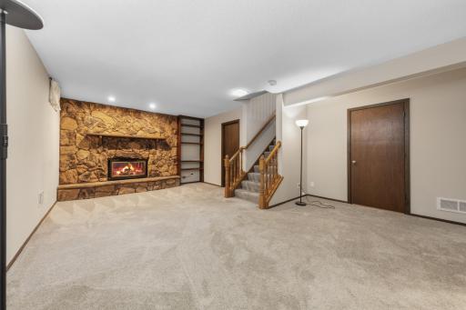 3404 Red Oak Circle N, Burnsville, MN 55337