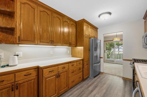 3404 Red Oak Circle N, Burnsville, MN 55337