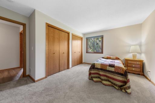 3404 Red Oak Circle N, Burnsville, MN 55337