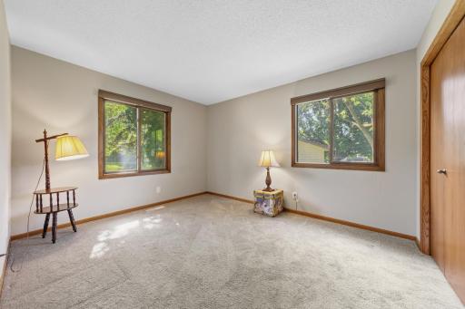 3404 Red Oak Circle N, Burnsville, MN 55337