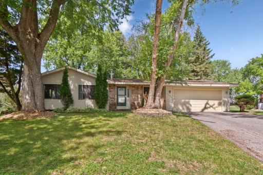 3404 Red Oak Circle N, Burnsville, MN 55337