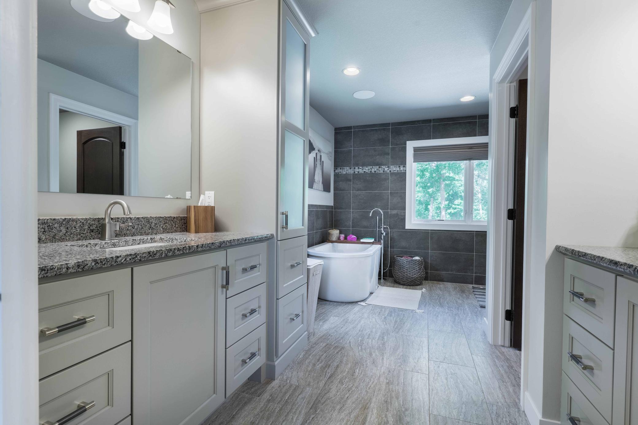 Owner's Bath