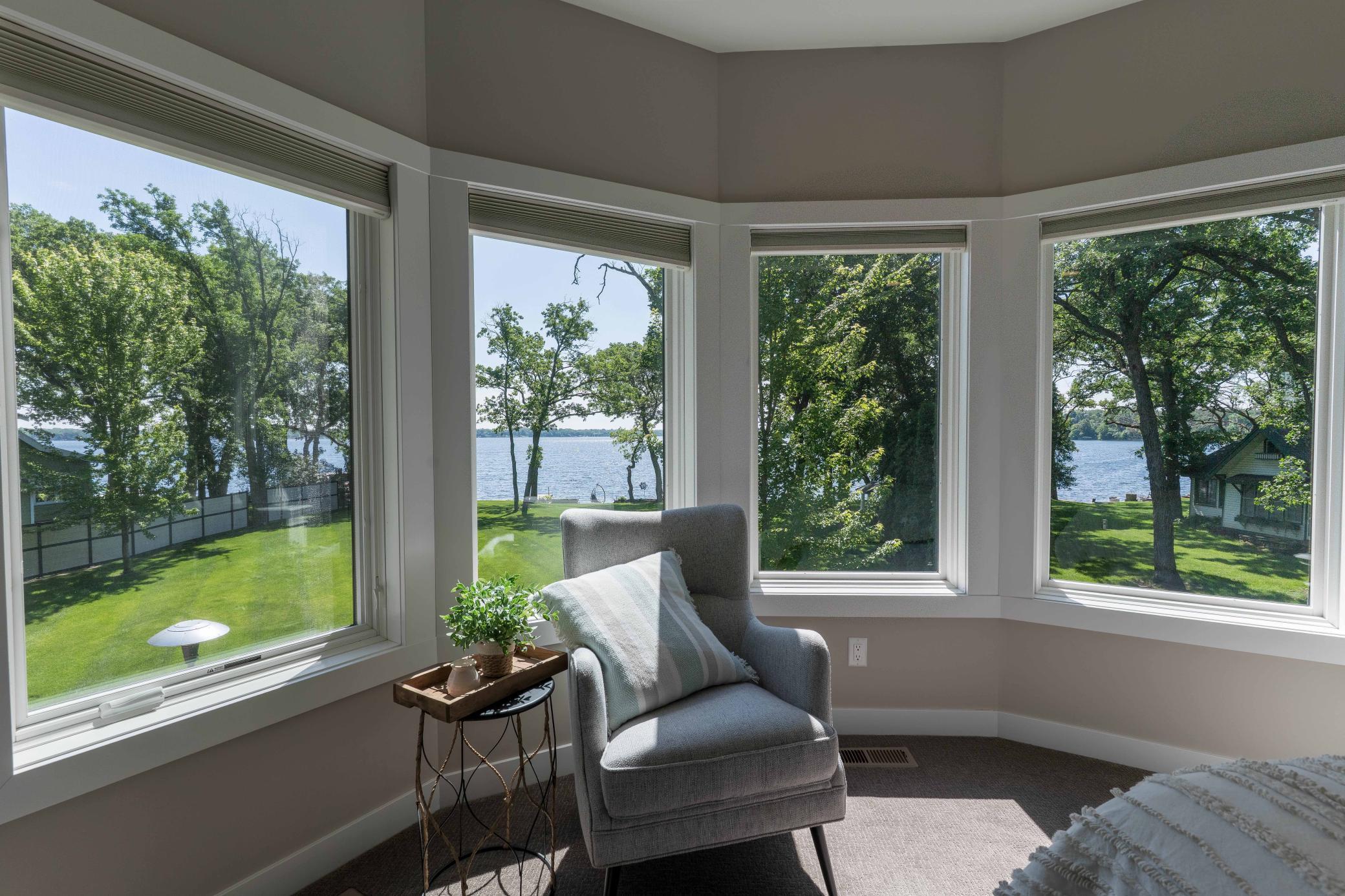 Owner's Suite Panoramic Lake View