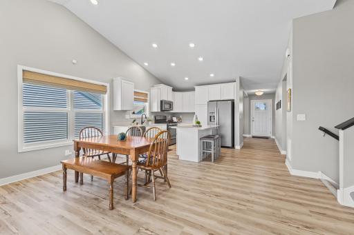 13924 Ashley Court, Rosemount, MN 55068