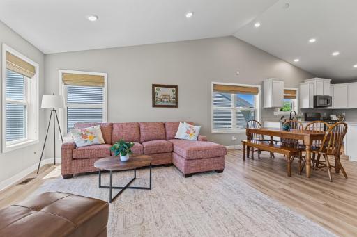 13924 Ashley Court, Rosemount, MN 55068