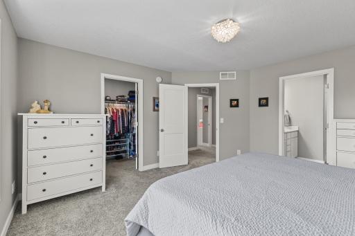 13924 Ashley Court, Rosemount, MN 55068
