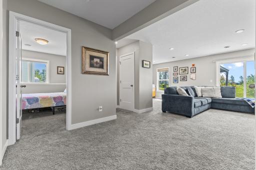 13924 Ashley Court, Rosemount, MN 55068