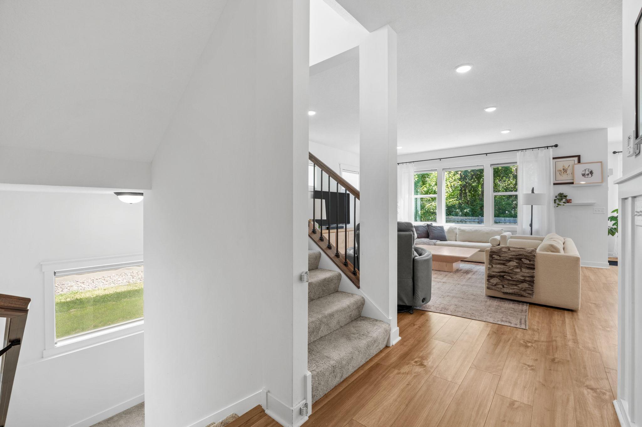 27-web-or-mls-15 Harrison Ave S-27.jpg