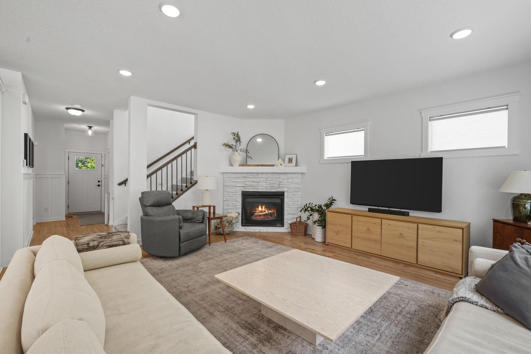 31-web-or-mls-15 Harrison Ave S-31.jpg