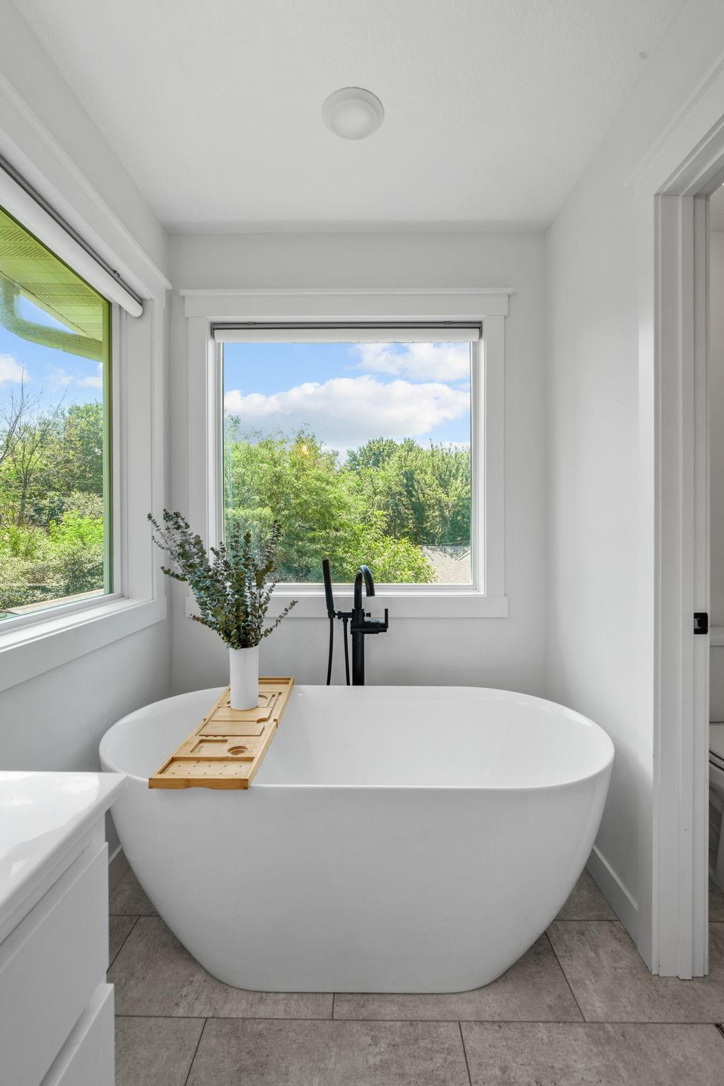 47-web-or-mls-15 Harrison Ave S-47.jpg