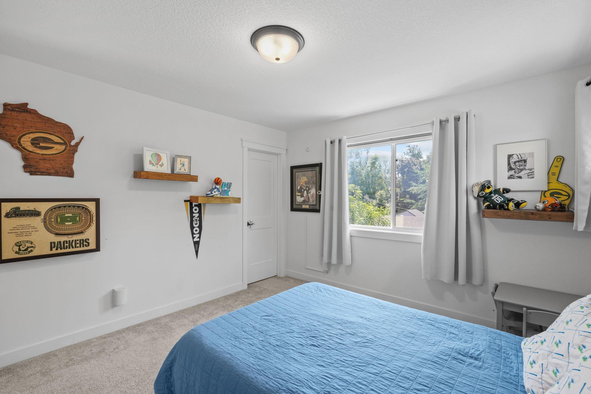 55-web-or-mls-15 Harrison Ave S-55.jpg