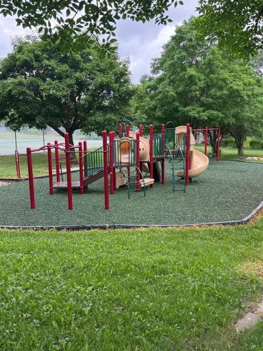 2605 Elmcroft Drive SW, Rochester, MN 55902