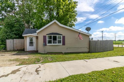 205 1st Street SW, Dodge Center, MN 55927