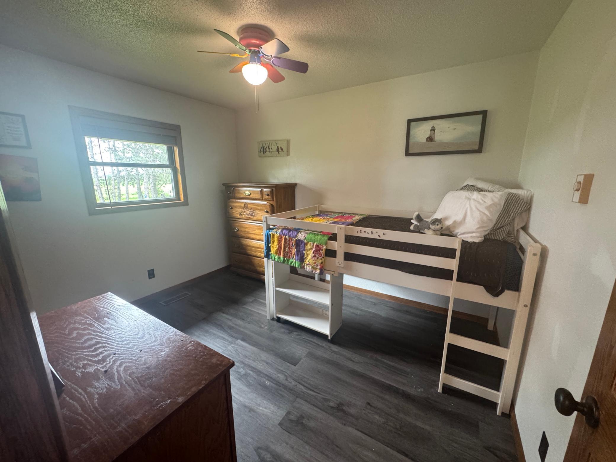 Bedroom 2.JPG