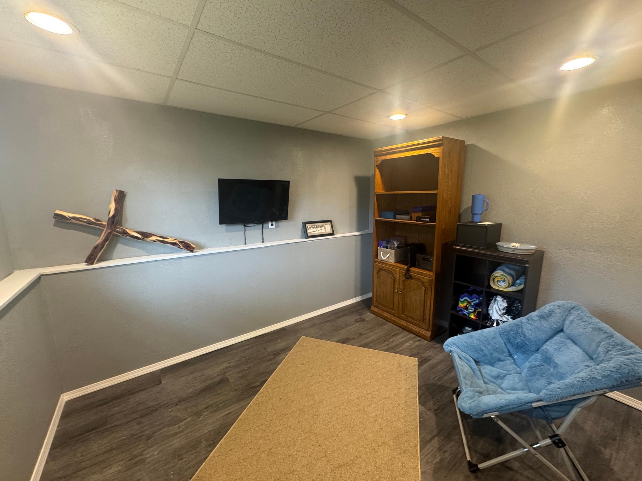 Family Room.JPG