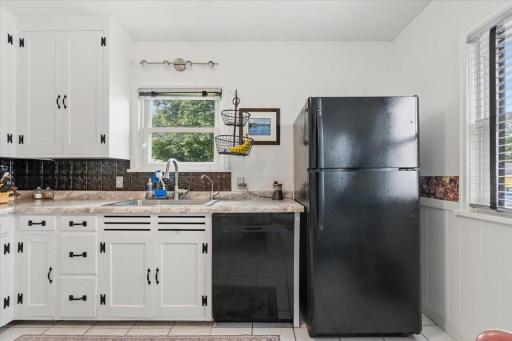 637 7th Avenue S, South Saint Paul, MN 55075