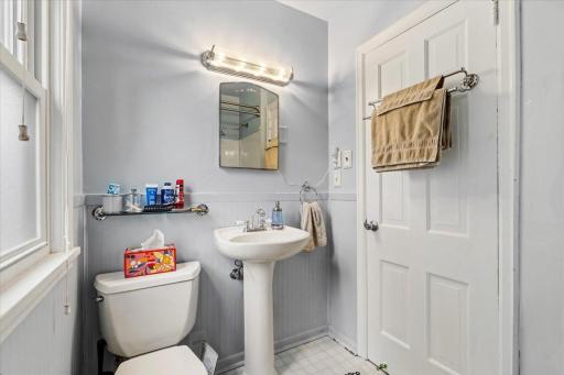 637 7th Avenue S, South Saint Paul, MN 55075