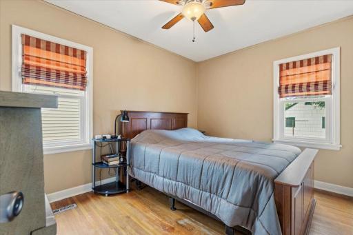 637 7th Avenue S, South Saint Paul, MN 55075
