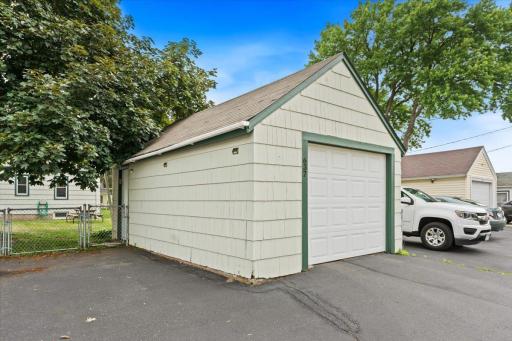 637 7th Avenue S, South Saint Paul, MN 55075