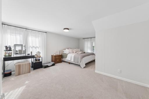 5100 W 40th Street, Minneapolis, MN 55416