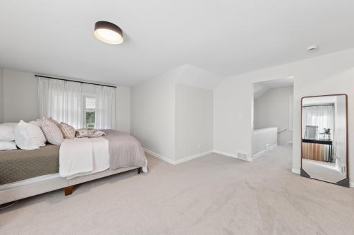 5100 W 40th Street, Minneapolis, MN 55416