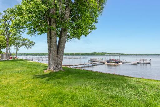 10442 Gull Point Road, Brainerd, MN 56401