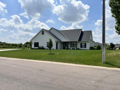 Photo for 721 St James Circle, Litchfield, MN 55355 - listing #7088790 721 St James Circle, Litchfield, MN 55355