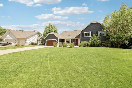 10820 46th Place N, Minneapolis, MN 55442