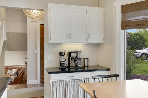 10820 46th Place N, Minneapolis, MN 55442