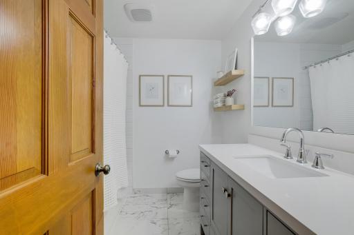 10820 46th Place N, Minneapolis, MN 55442