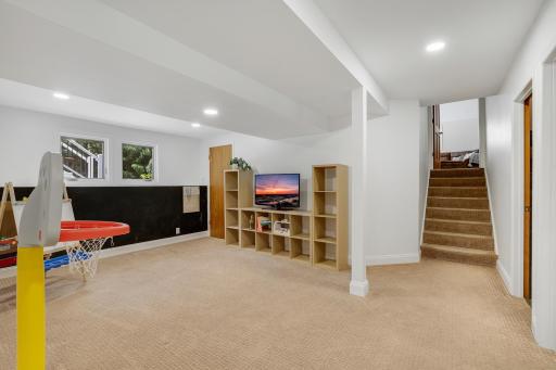10820 46th Place N, Minneapolis, MN 55442