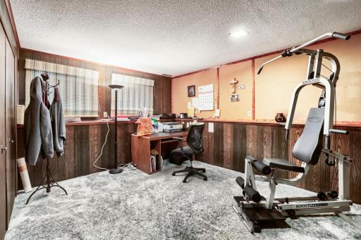 2284 Standridge Avenue - Web Quality - 008 - 08 Office.jpg