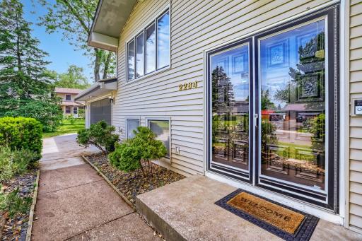 2284 Standridge Avenue - Web Quality - 001 - 01 Exterior Front.jpg