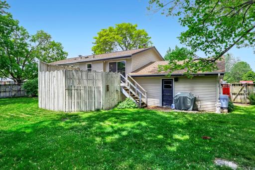 2284 Standridge Avenue - Web Quality - 026 - 26 Exterior Rear.jpg