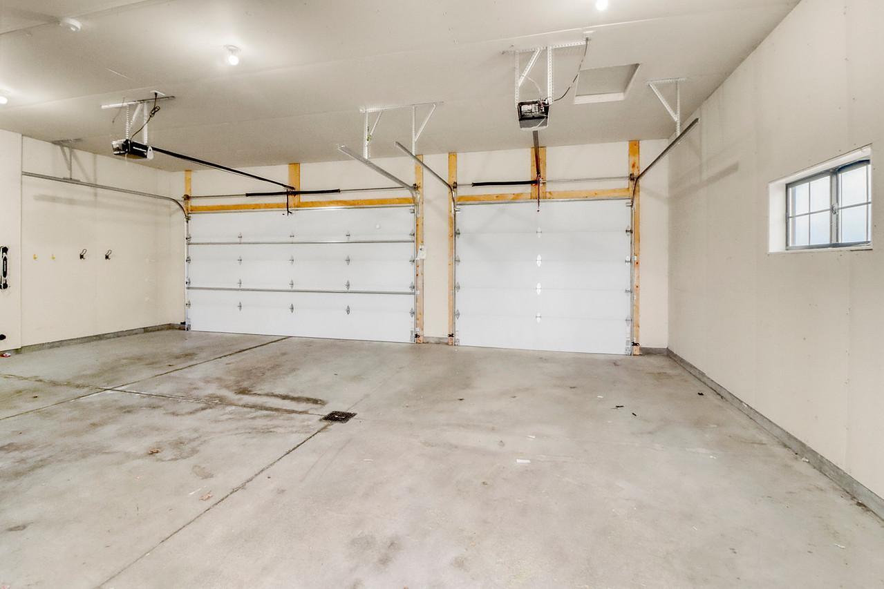 Garage1_1-1280.JPG