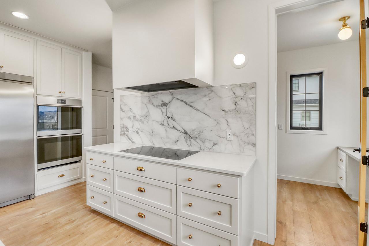 Kitchen1_9-1280.JPG