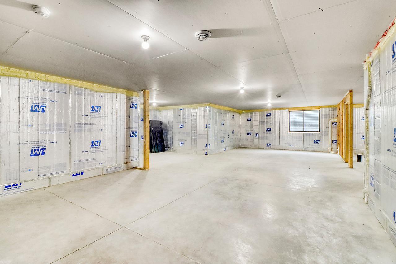 Basement1_4-1280.JPG
