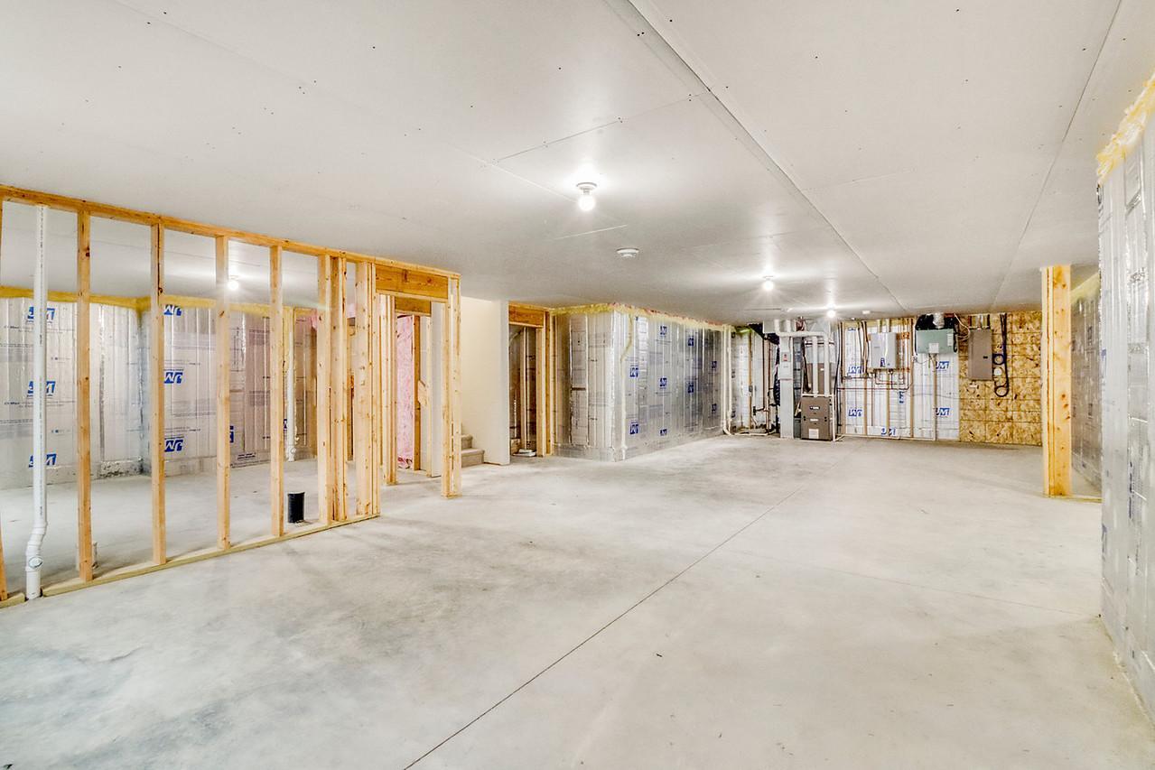 Basement1_3-1280.JPG