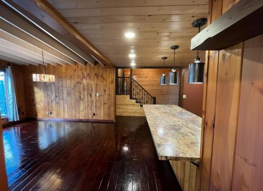 Kitchen bar