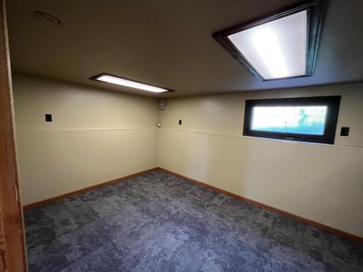 Lower level bonus room